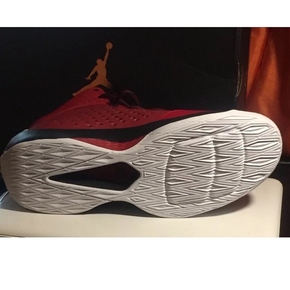 Jordans sneakers ( rising high  ), ,size 11.5 - Picture 3 of 5